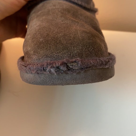 Toddler UGG Bailey Bow Gray boots size 9 - Picture 7 of 7